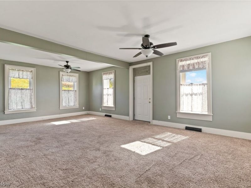 7385 Kemary Avenue SW, Navarre, OH 44662 Photo 9
