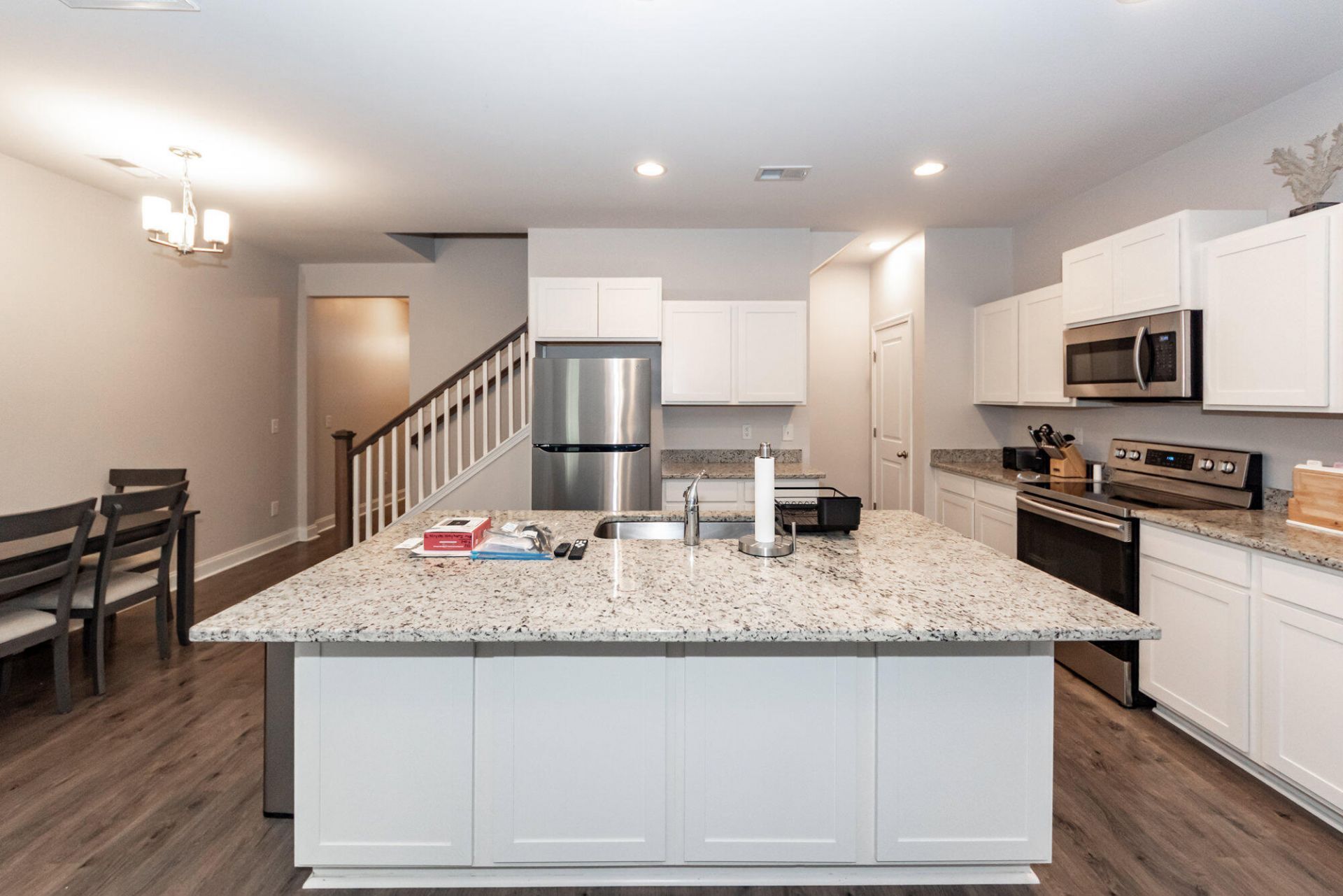 7789 Montview Road Photo 16