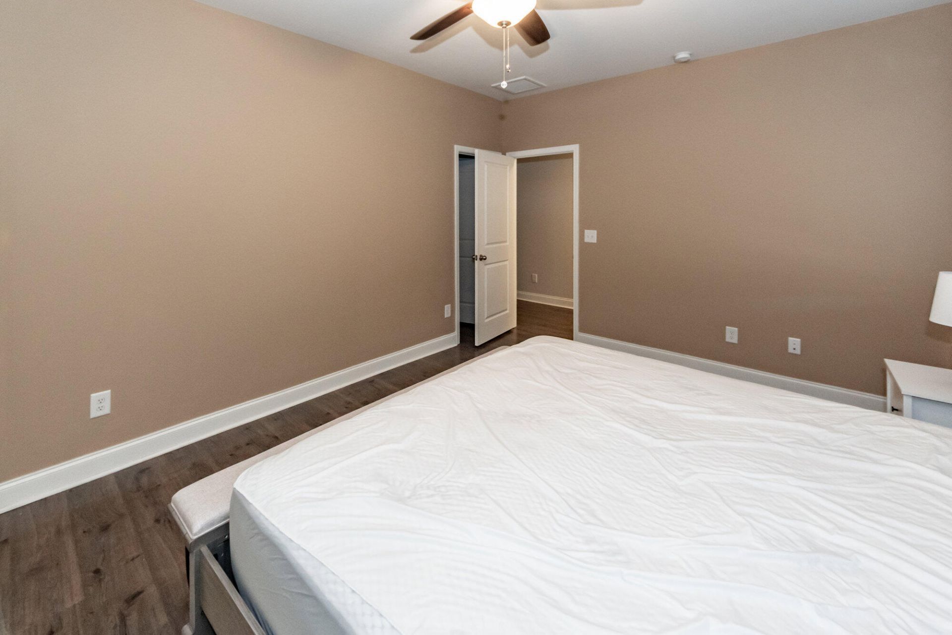 7789 Montview Road Photo 6