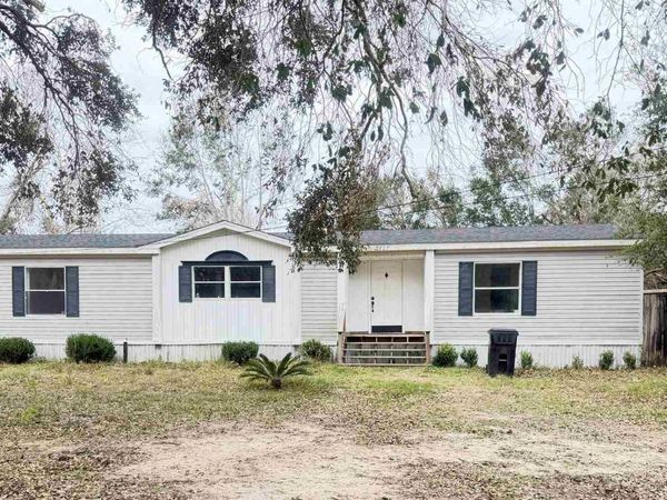 3627 Gatlin Rd, Milton, FL 32583