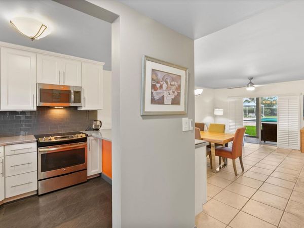 2998 E SUNRISE LAKES Drive E, Unit 110, Sunrise, FL 33322