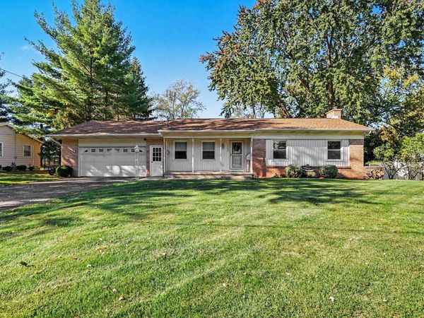 7783 Lilac Drive, Jenison, MI 49428