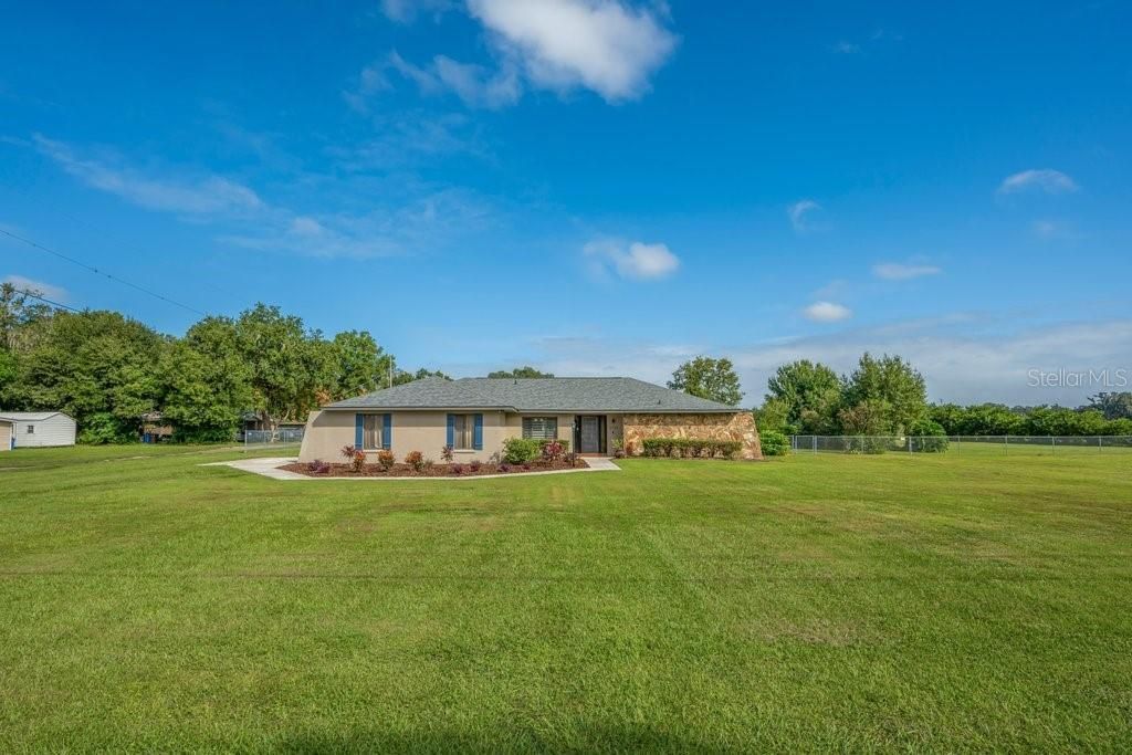 5710 Wo Griffin Road, Plant City, FL 33567 Photo