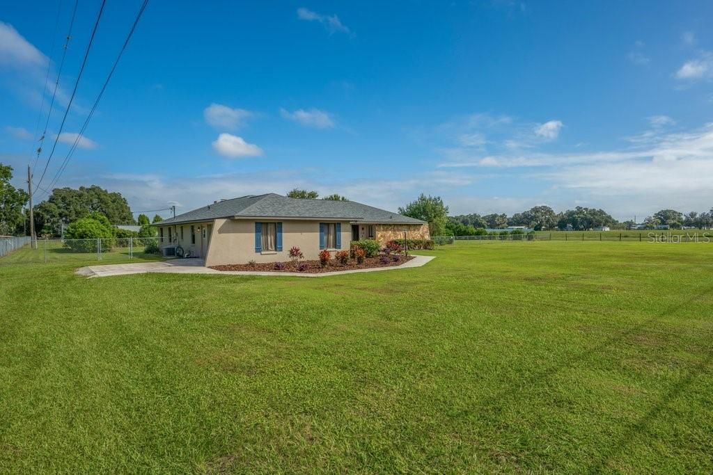 5710 Wo Griffin Road, Plant City, FL 33567 Photo