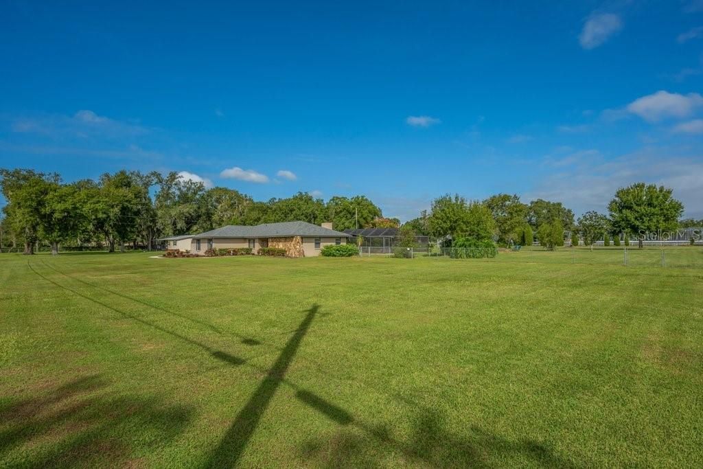 5710 Wo Griffin Road, Plant City, FL 33567 Photo