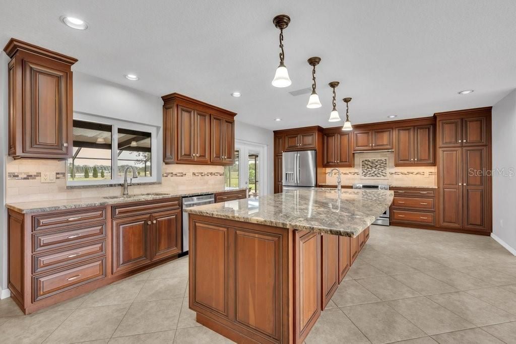 5710 Wo Griffin Road, Plant City, FL 33567 Photo