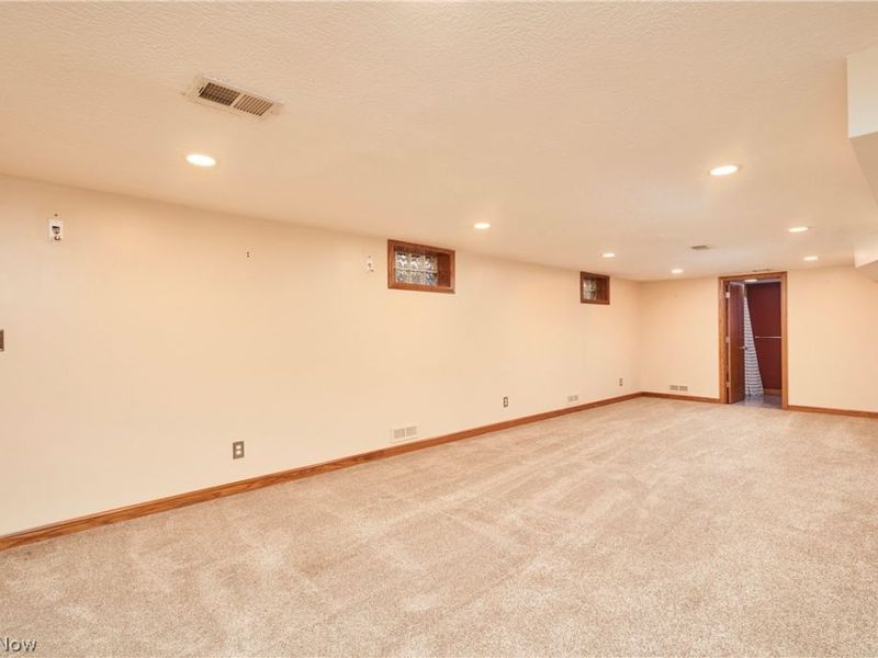 669 Upper Merriman Drive , Akron, OH 44303 Photo 18
