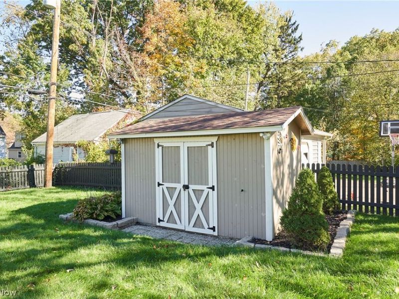 669 Upper Merriman Drive , Akron, OH 44303 Photo 22