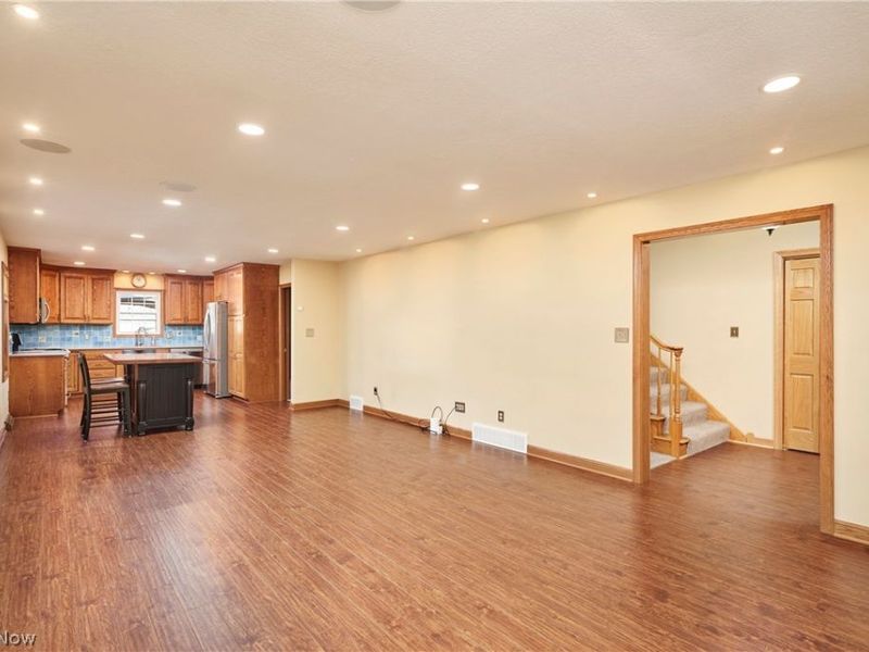 669 Upper Merriman Drive , Akron, OH 44303 Photo 6