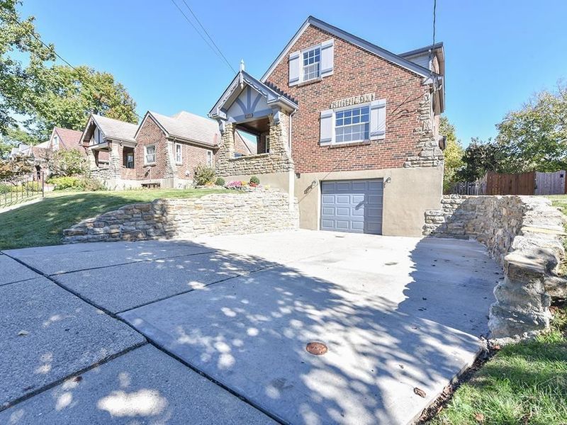 4142 Pillars Drive, Cincinnati, OH 45209 Photo 4