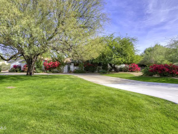 9825 N 51ST Place, Paradise Valley, AZ 85253