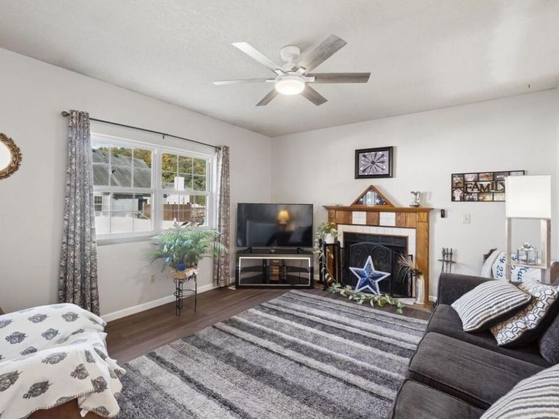 1194 Adam Court , Heath, OH 43056 Photo 7