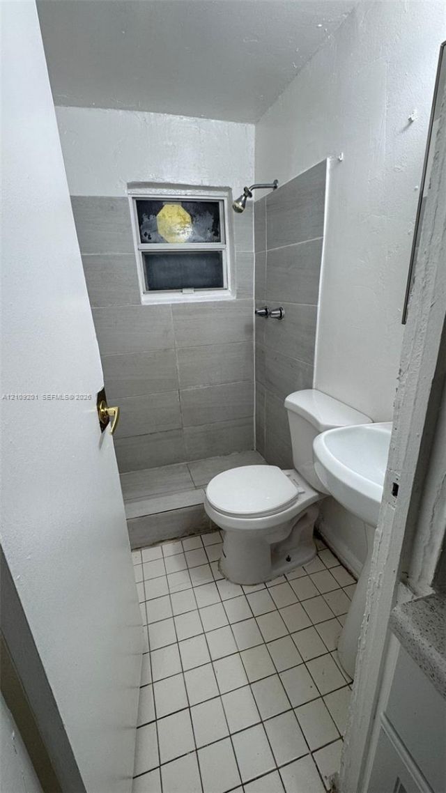 5018 Pembroke Rd , West Park, FL 33021 Photo
