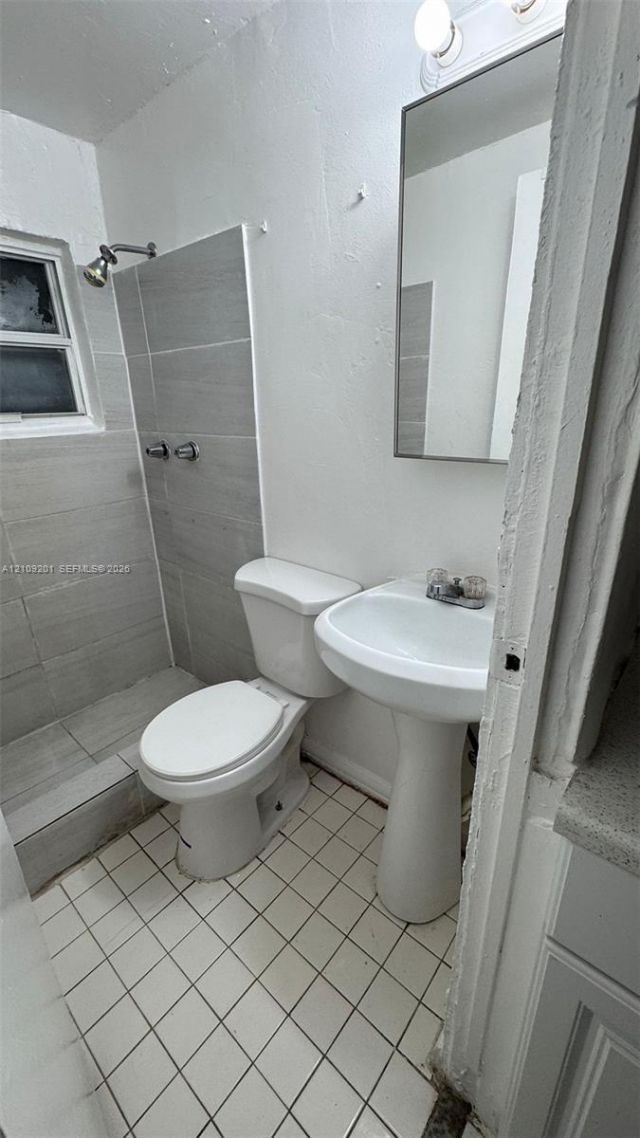 5018 Pembroke Rd , West Park, FL 33021 Photo