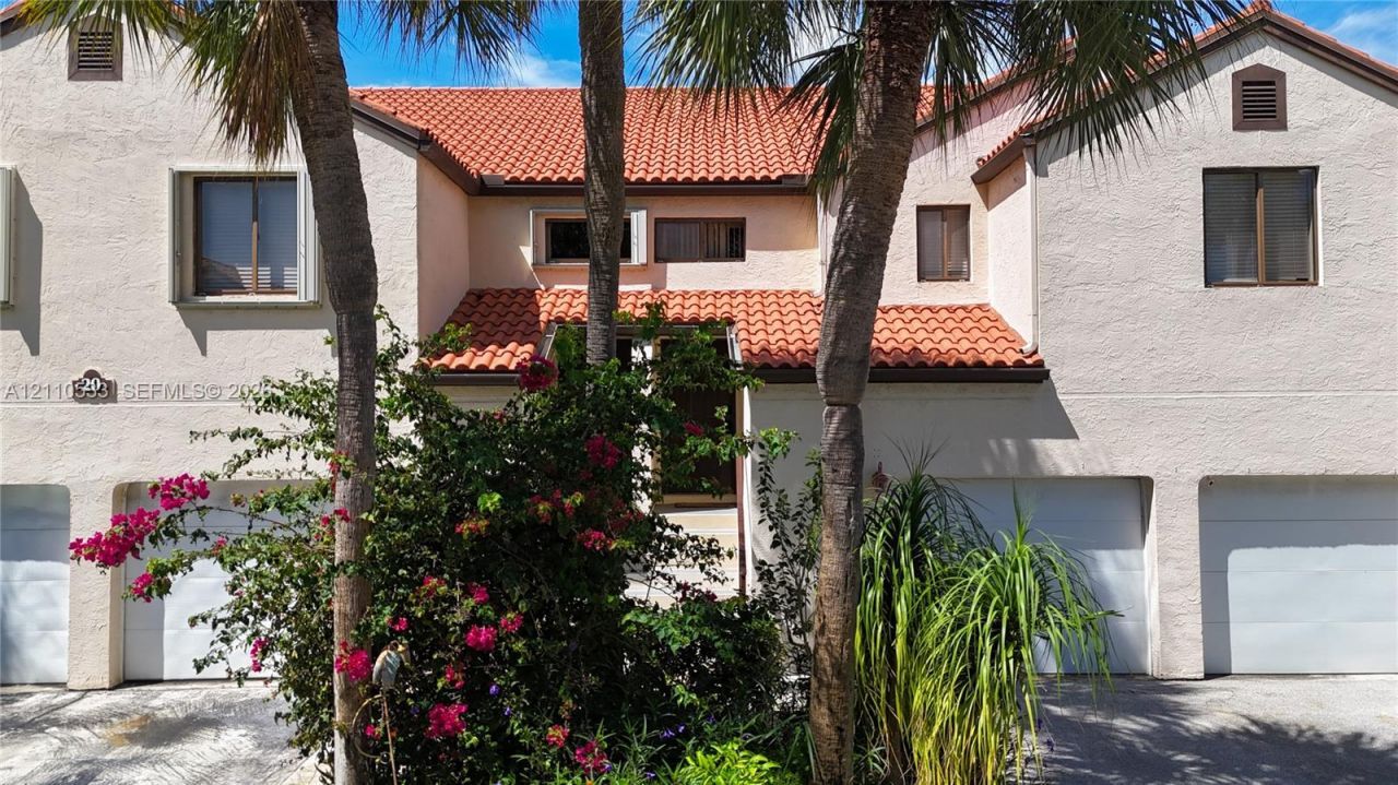 20 Via De Casas Sur, Unit 202, Boynton Beach, FL 33426 Photo
