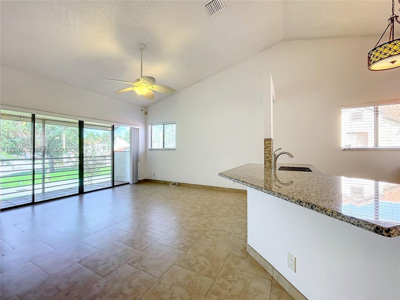 20 Via De Casas Sur, Unit 202, Boynton Beach, FL 33426 Photo