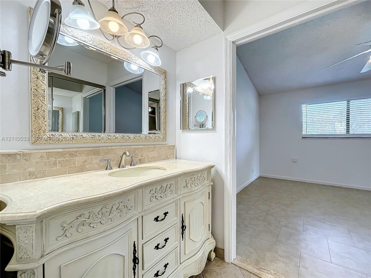20 Via De Casas Sur, Unit 202, Boynton Beach, FL 33426 Photo