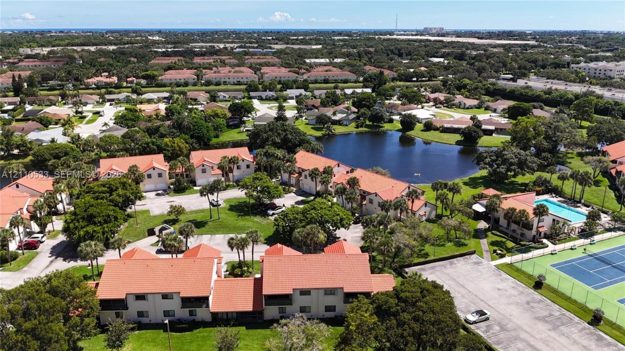 20 Via De Casas Sur, Unit 202, Boynton Beach, FL 33426 Photo