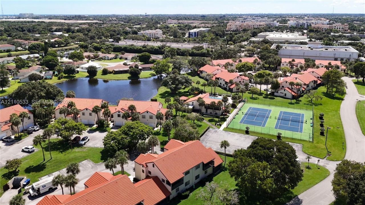 20 Via De Casas Sur, Unit 202, Boynton Beach, FL 33426 Photo