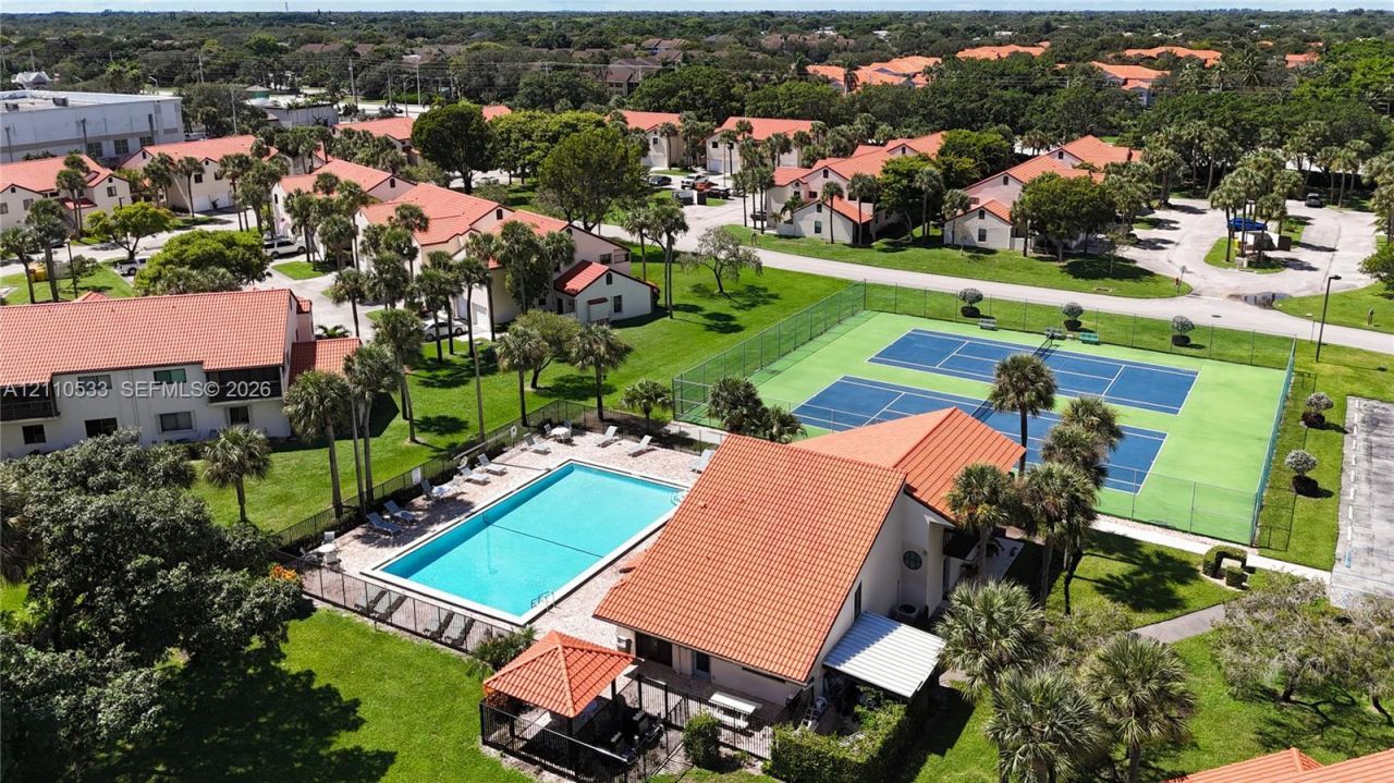 20 Via De Casas Sur, Unit 202, Boynton Beach, FL 33426 Photo