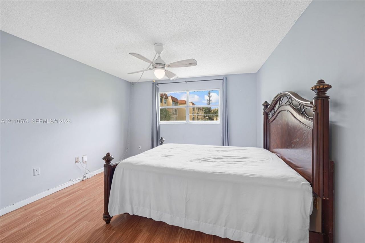 8821 Sunrise Lakes Blvd, Unit 102, Sunrise, FL 33322 Photo