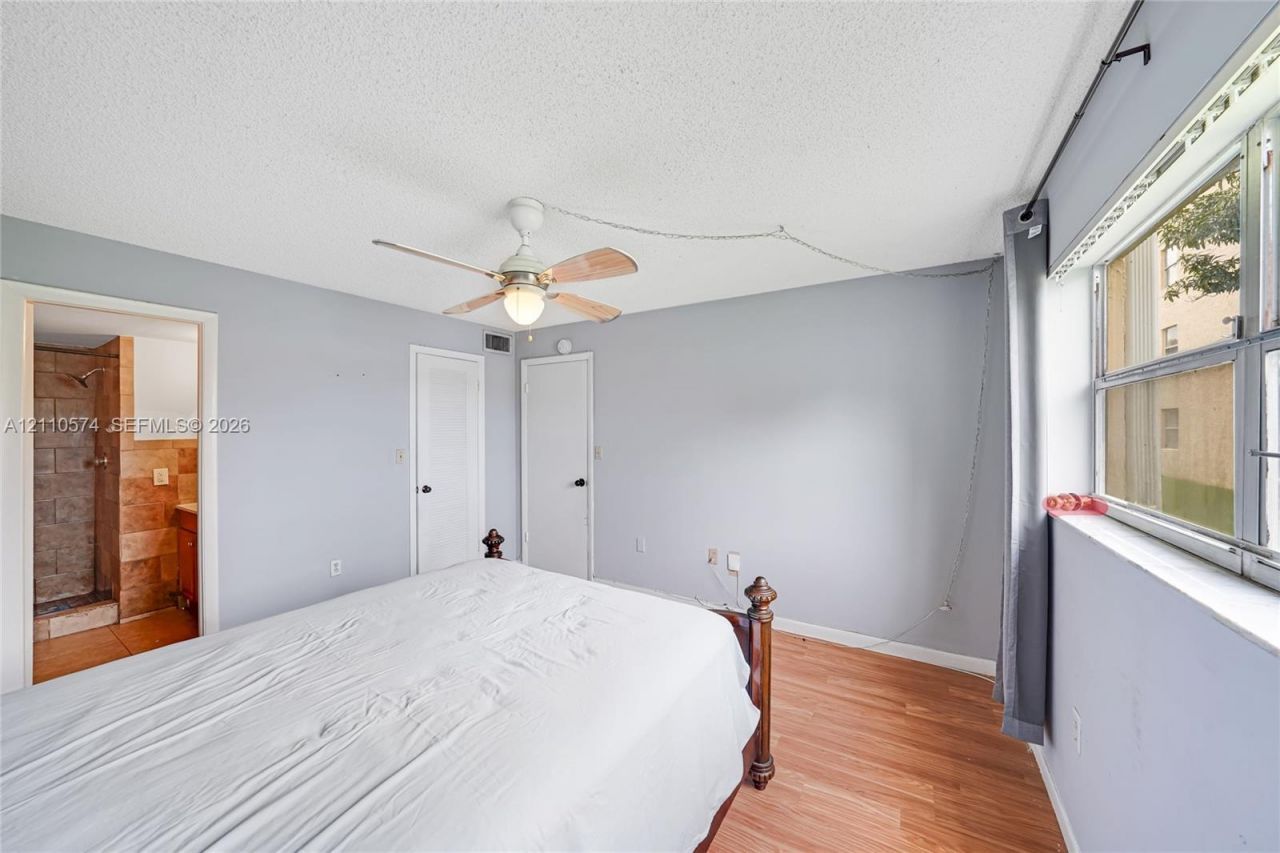 8821 Sunrise Lakes Blvd, Unit 102, Sunrise, FL 33322 Photo