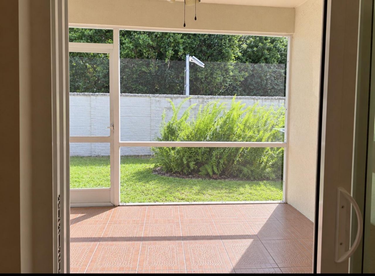 4900 SW 31st Terrace, Fort Lauderdale, FL 33312 Photo