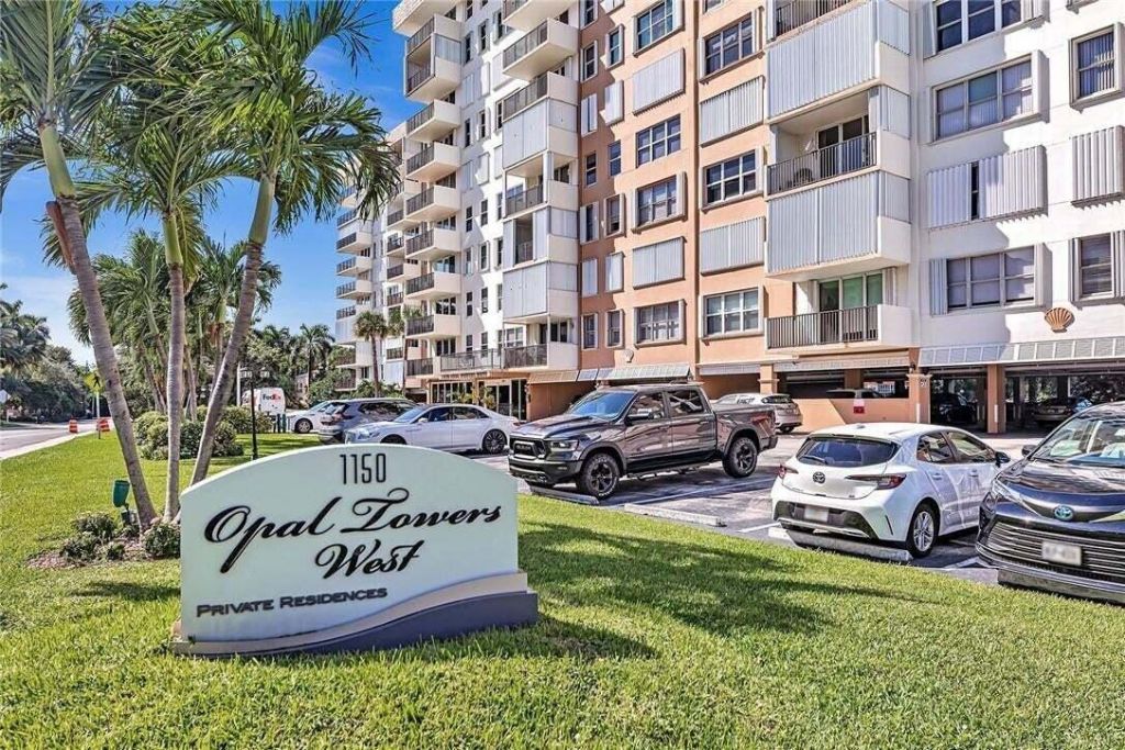 1150 Hillsboro Mile, Unit 202, Hillsboro Beach, FL 33062 Photo