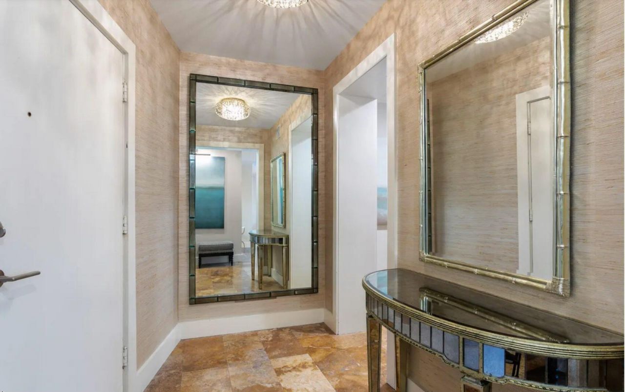 44 Cocoanut Row, Unit 222A, Palm Beach, FL 33480 Photo