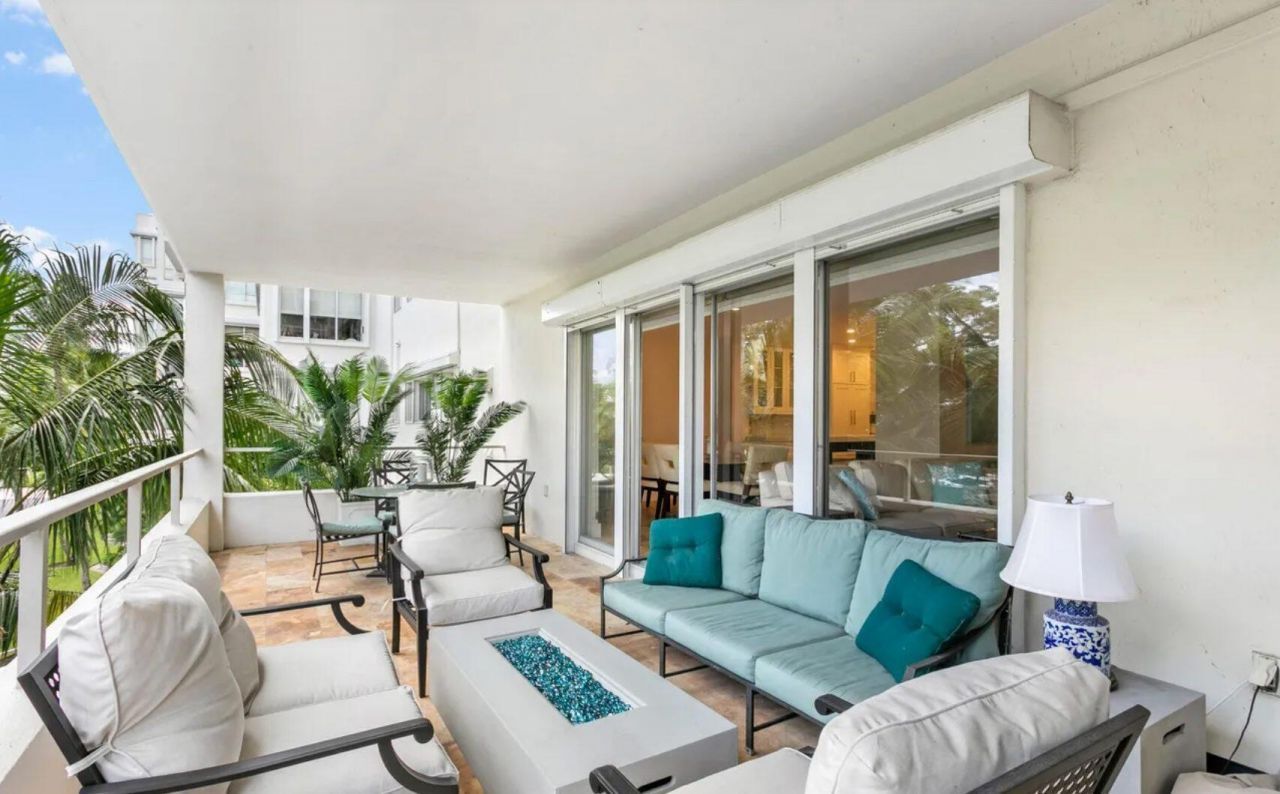 44 Cocoanut Row, Unit 222A, Palm Beach, FL 33480 Photo