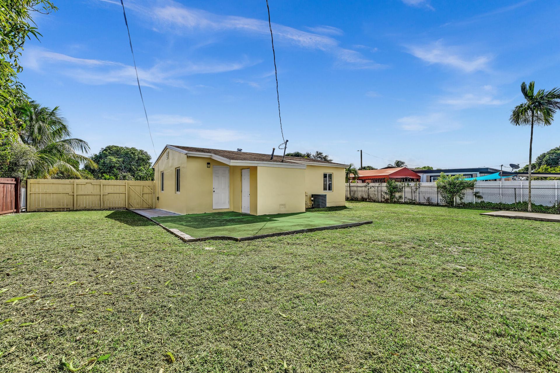 16400 NW 18th Place Nw, Opa Locka, FL 33054 Photo