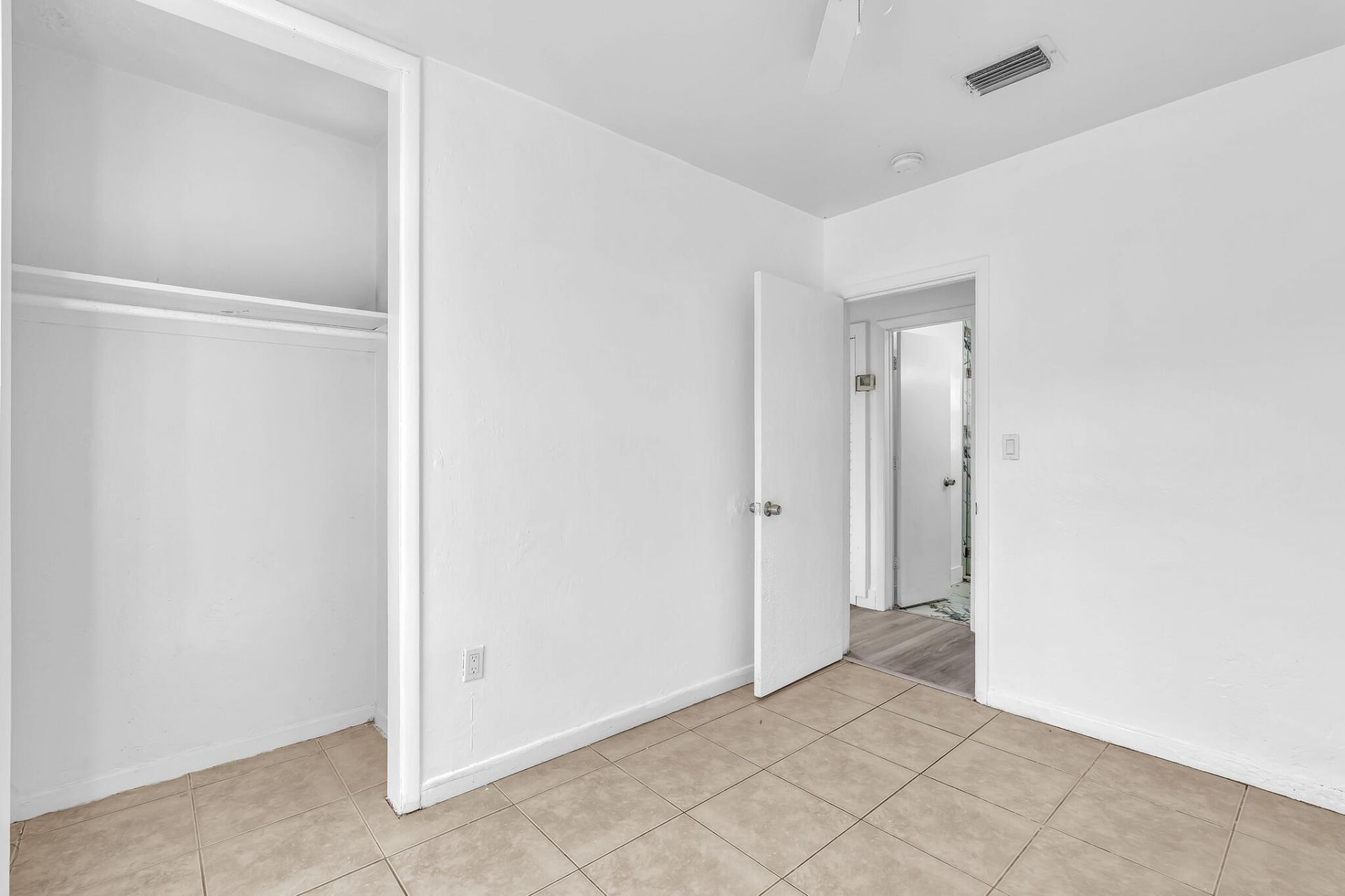16400 NW 18th Place Nw, Opa Locka, FL 33054 Photo