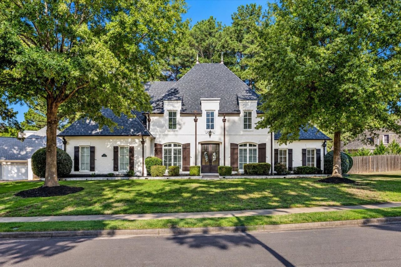 4575 Whisperwood Dr, Collierville, TN 38017 Main Photo