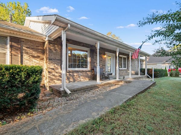 511 Crocus Ct, Murfreesboro, TN 37128