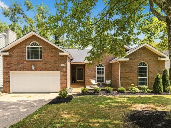 913 S Woodstone Ln , Nashville, TN 37211
