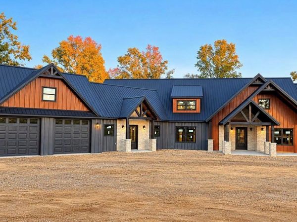 2455 Hwy 438 , Centerville, TN 37033