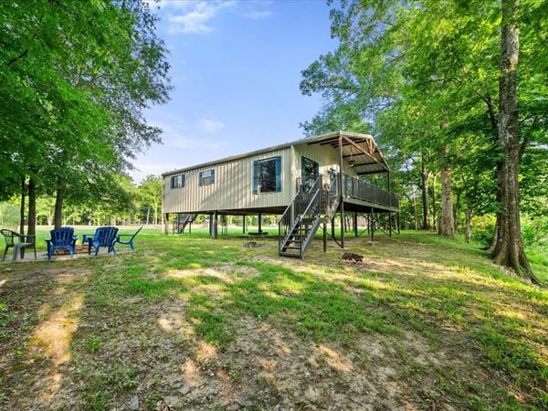 271 River West Lane, Broken Bow, OK 74728