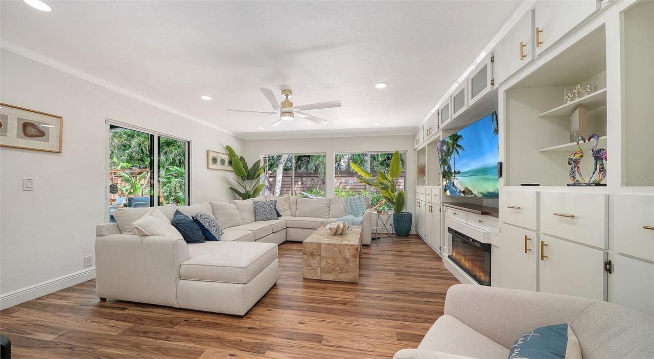 2375 Datura Street, Sarasota, FL 34239 Photo