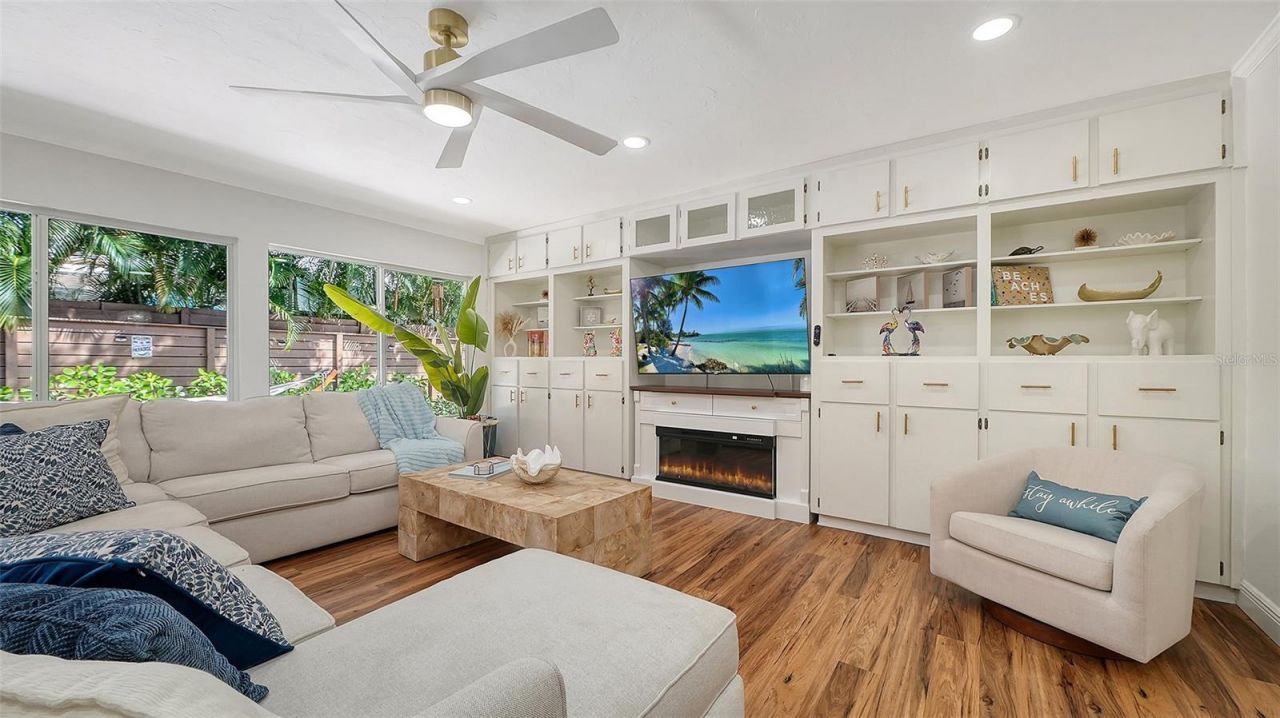 2375 Datura Street, Sarasota, FL 34239 Photo