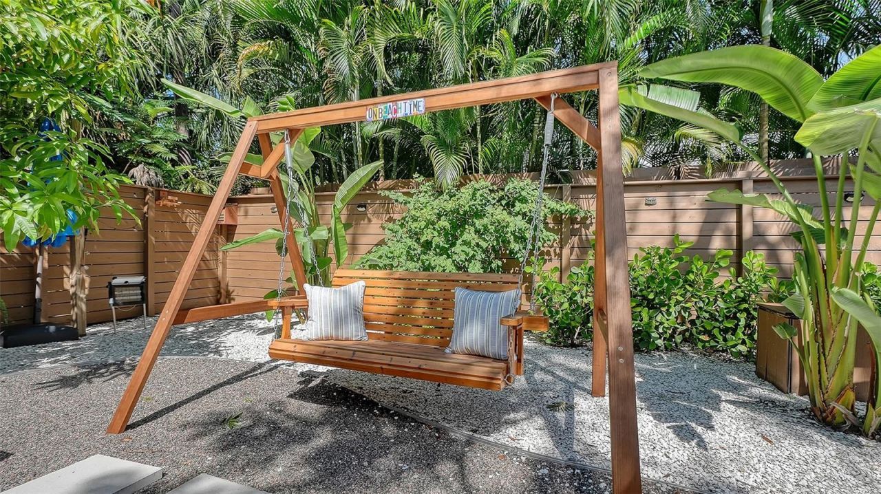 2375 Datura Street, Sarasota, FL 34239 Photo