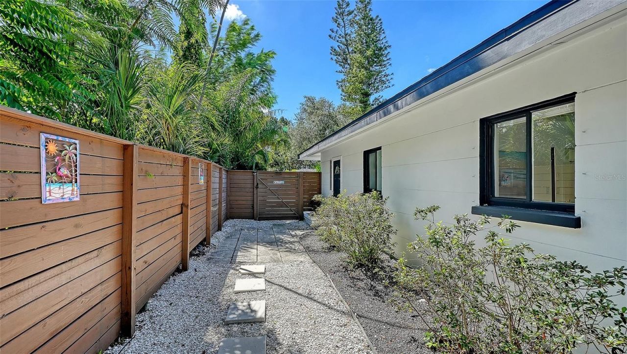 2375 Datura Street, Sarasota, FL 34239 Photo