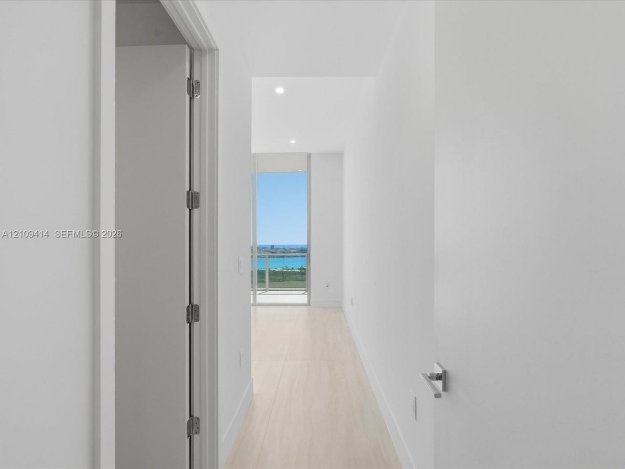 2411 Laguna Circle , Unit 3101, North Miami, FL 33181 Photo