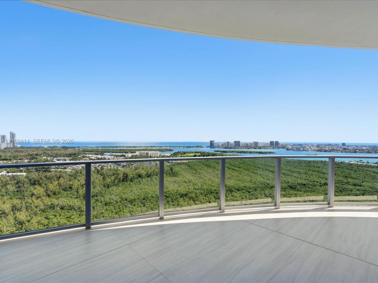 2411 Laguna Circle , Unit 3101, North Miami, FL 33181 Photo