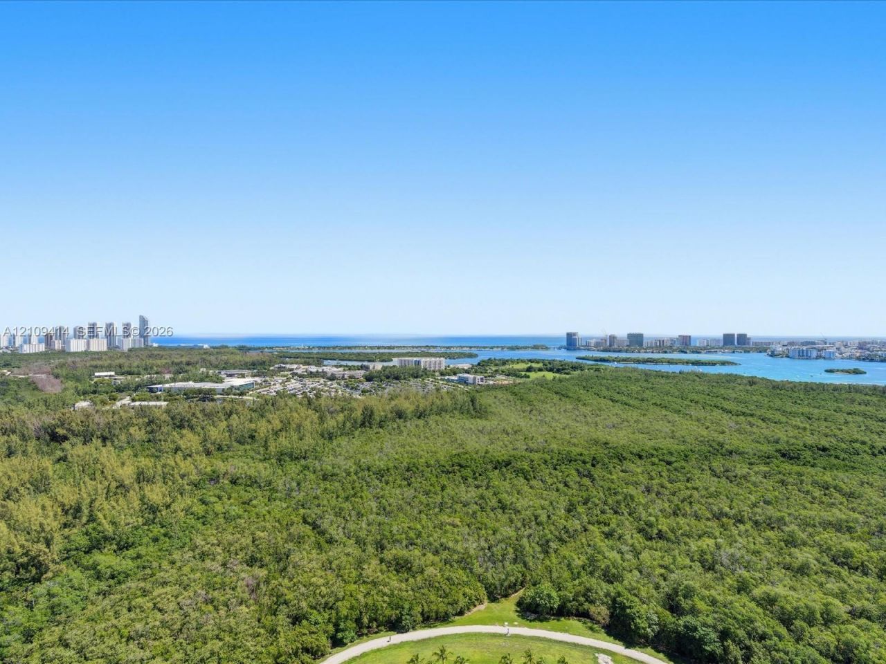 2411 Laguna Circle , Unit 3101, North Miami, FL 33181 Photo