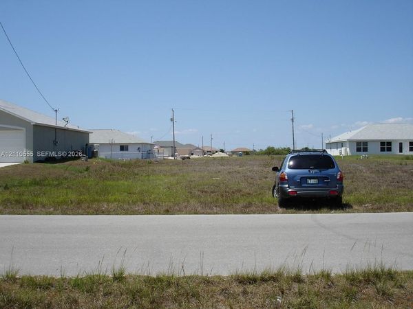 1309 NW 10th , Cape Coral, FL 33993