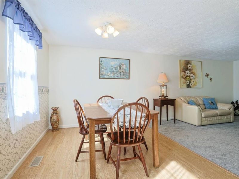 7907 Kingsgate, West Chester, OH 45069 Photo 12