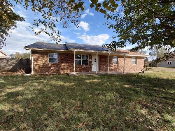 320 McKinley Avenue, Calumet, OK 73014