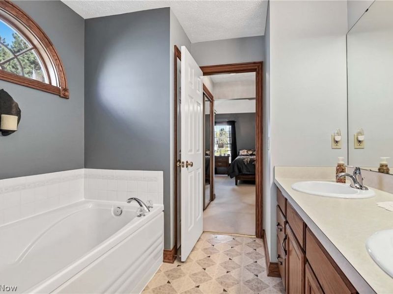 11171 Cinnamon Boulevard, North Royalton, OH 44133 Photo 25