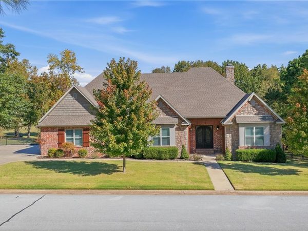 10016 Camelot Lane , Rogers, AR 72758