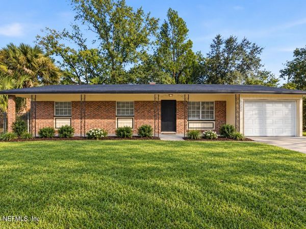 6865 RHODE ISLAND Drive E, Jacksonville, FL 32209